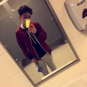 Meet your Posher, Axel